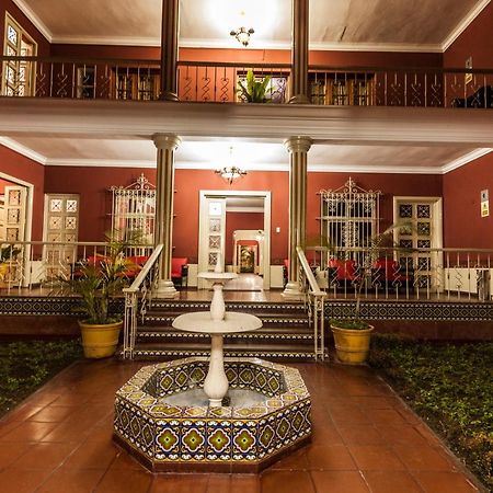 Hotel Colonial Trujillo Buitenkant foto