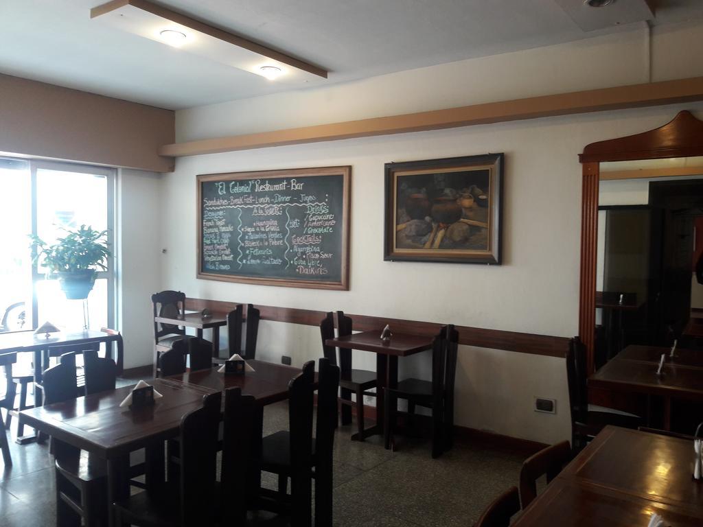 Hotel Colonial Trujillo Buitenkant foto