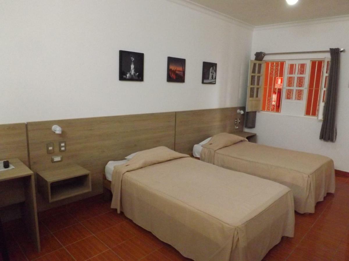 Hotel Colonial Trujillo Buitenkant foto