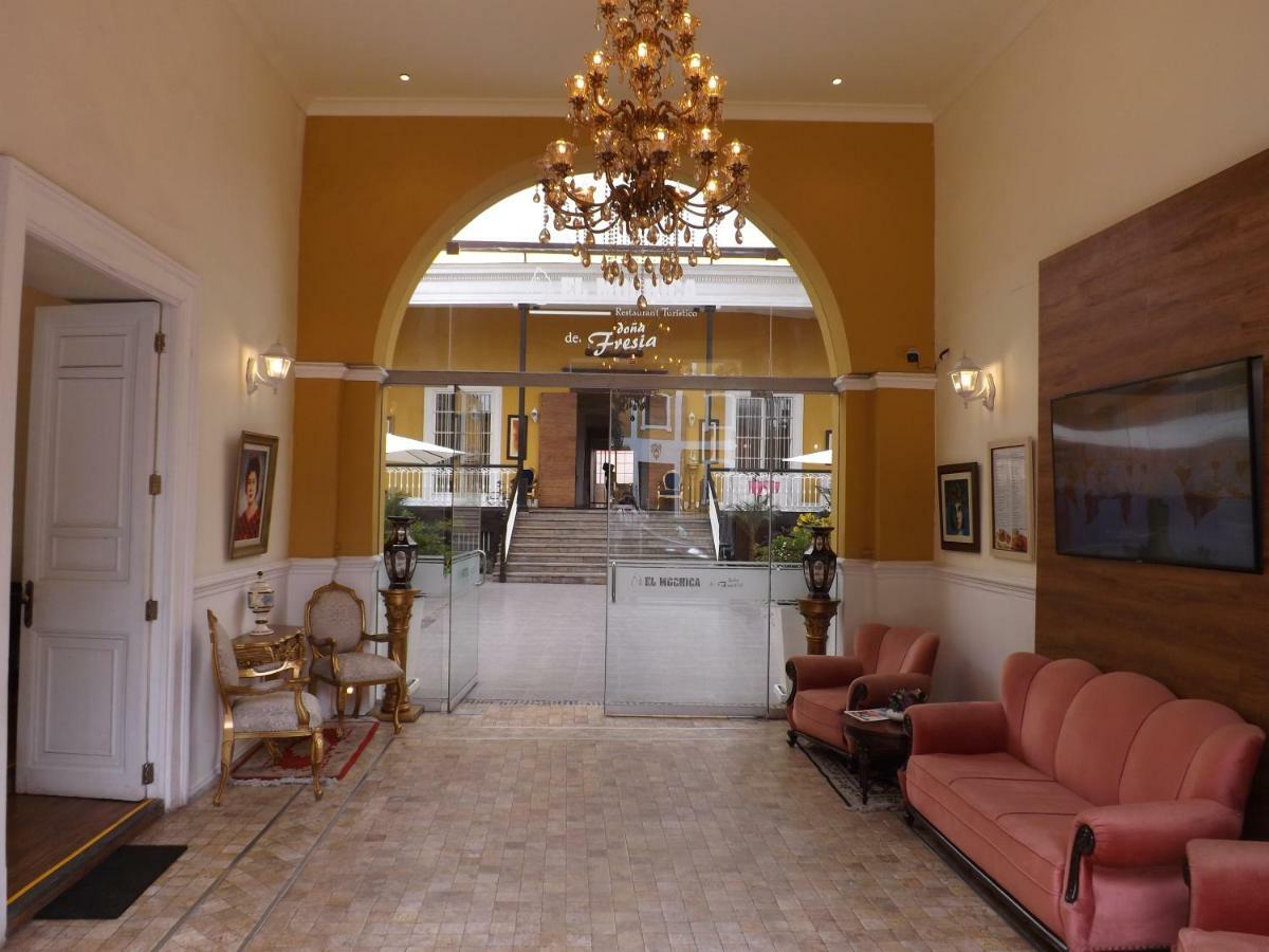 Hotel Colonial Trujillo Buitenkant foto