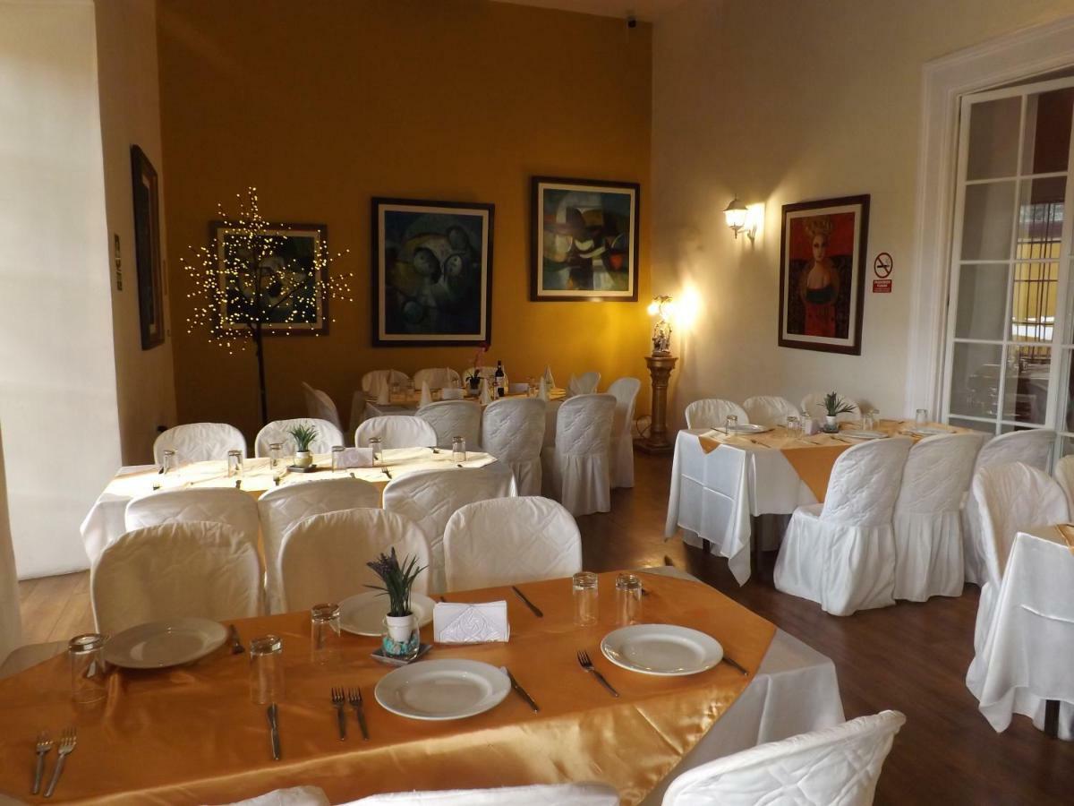 Hotel Colonial Trujillo Buitenkant foto