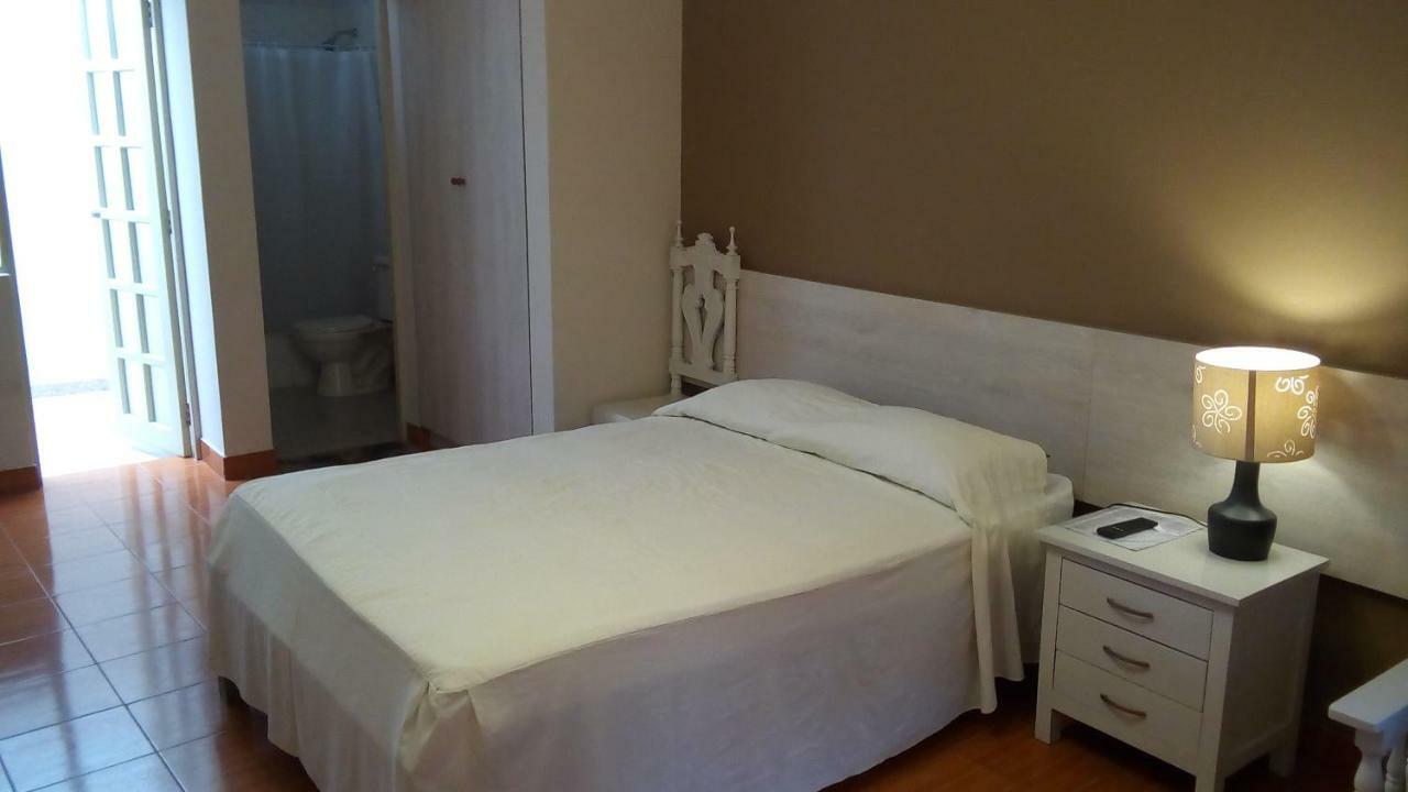 Hotel Colonial Trujillo Buitenkant foto